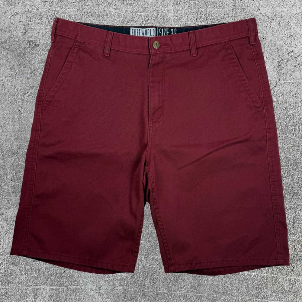 Men’s Free World Maroon Chino Skate Shorts Size 36